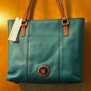 Dooney & Bourke NWT Dark Green Pebbled Leather Bag
